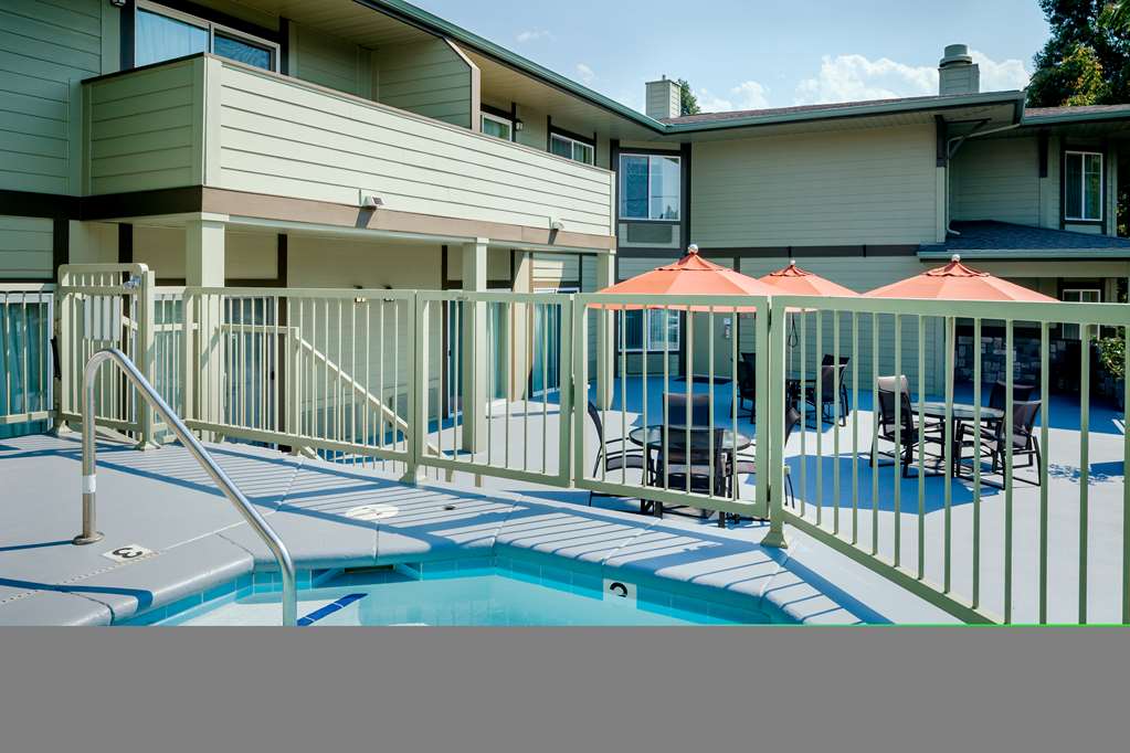 Plaza Inn & Suites at Ashland Creek - photo 13