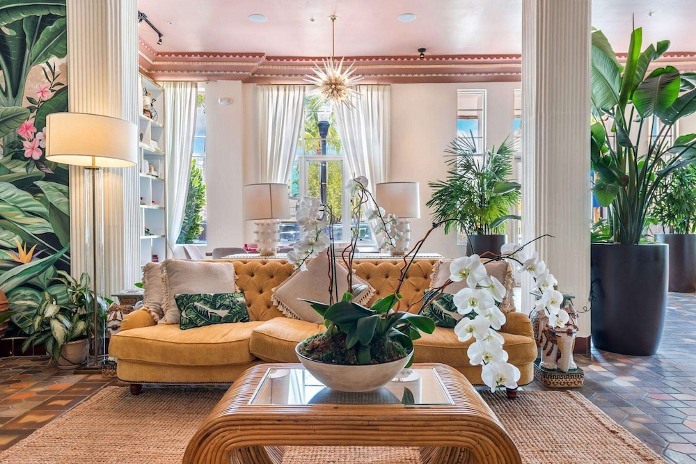 The Savoy Hotel & Beach Club - photo 8
