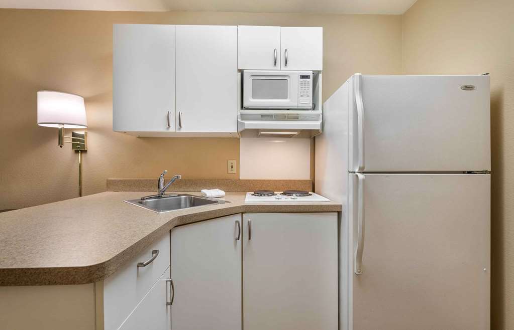 Extended Stay America Suites Colorado Springs West - photo 11