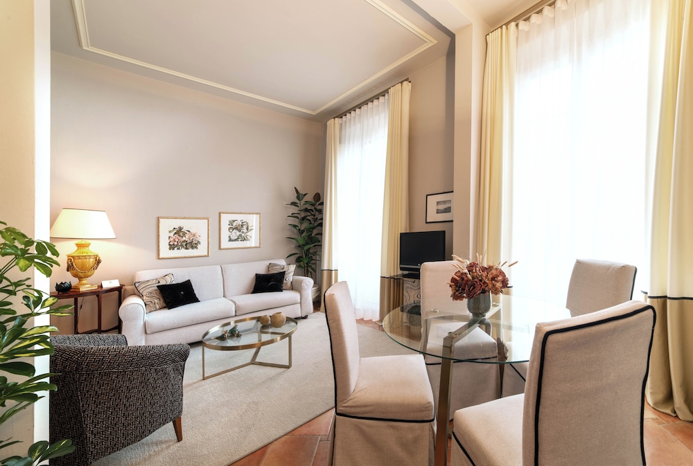 Palazzo Alfani al David — 4-Star Luxury Hotel in Florence, Italy