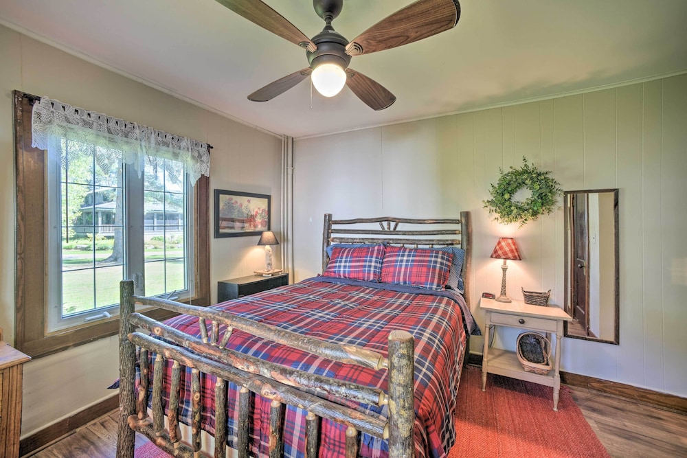 Fire Pit and Beach Lake Pleasant Home with Views — 4-Star Luxury Hotel in Lake Pleasant, United States