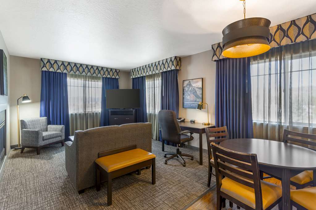 Best Western Plus Grant Creek Inn - photo 42