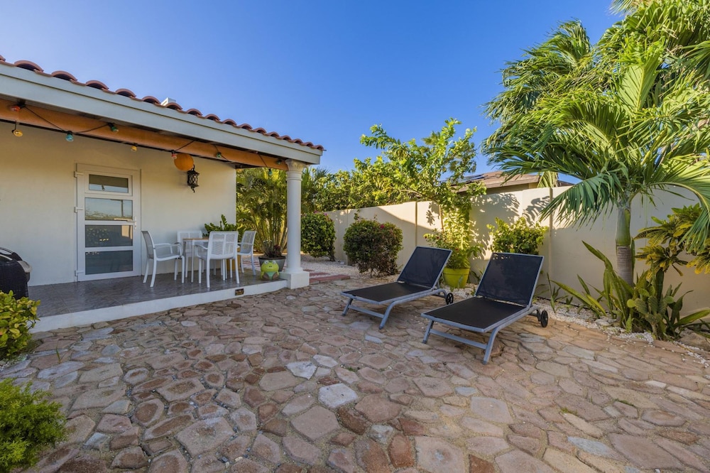 Ty Kalon - carbon neutral hotel in Carantec