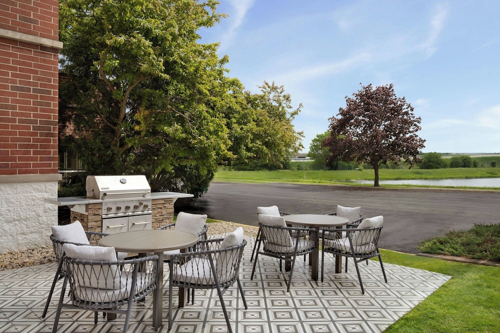 TownePlace Suites Chicago Naperville - photo 27