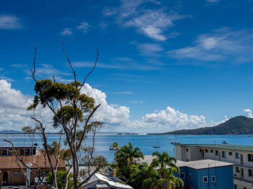 The Shoal Unit 405 Shoal Bay — 4-Star Luxury Hotel in Shoal Bay, Australia
