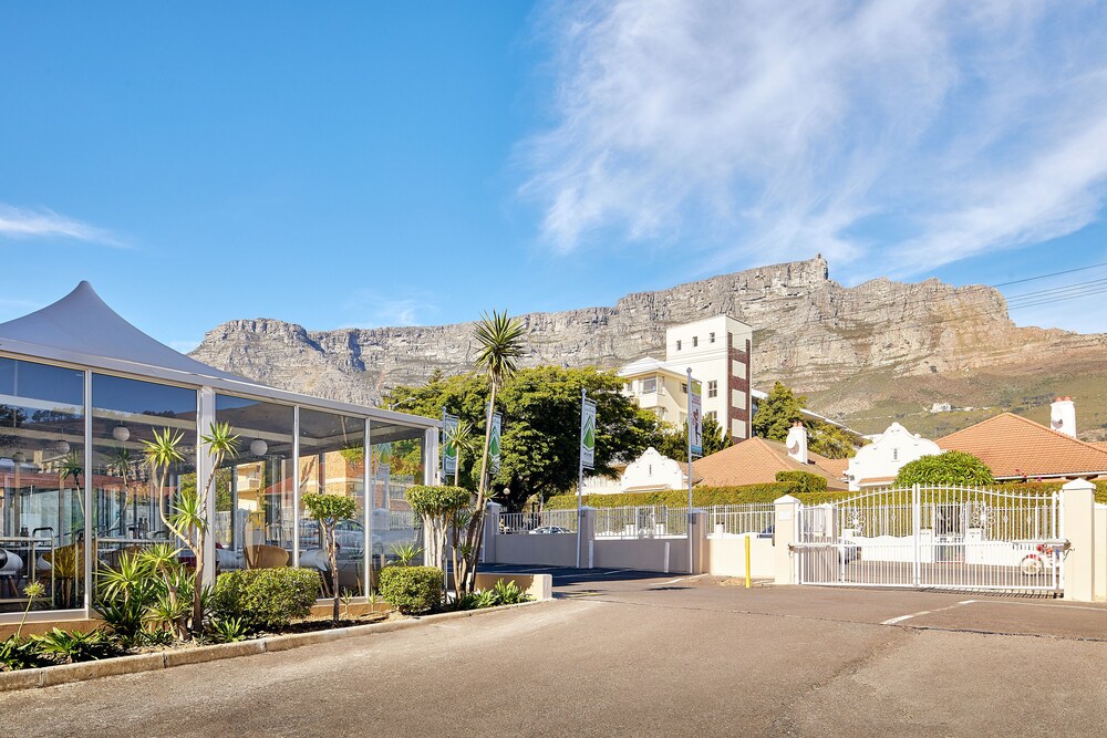 First Group Mount Sierra — 4-Star Luxury Hotel in Cape Town, South Africa