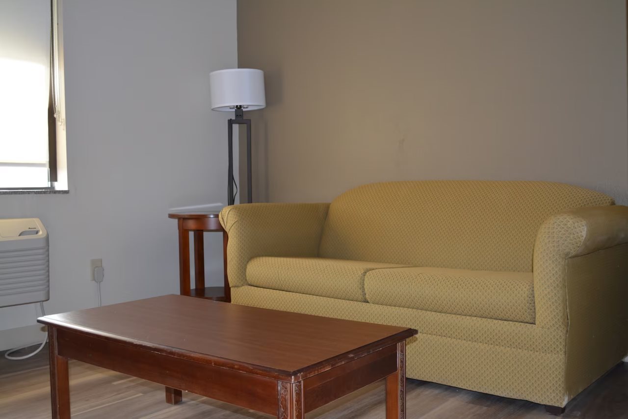 Wingate By Wyndham College Station South - photo 7