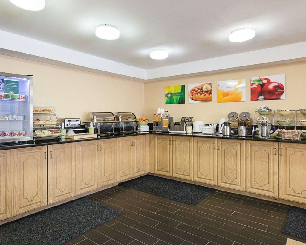 Quality Inn Richmond Airport - photo 22