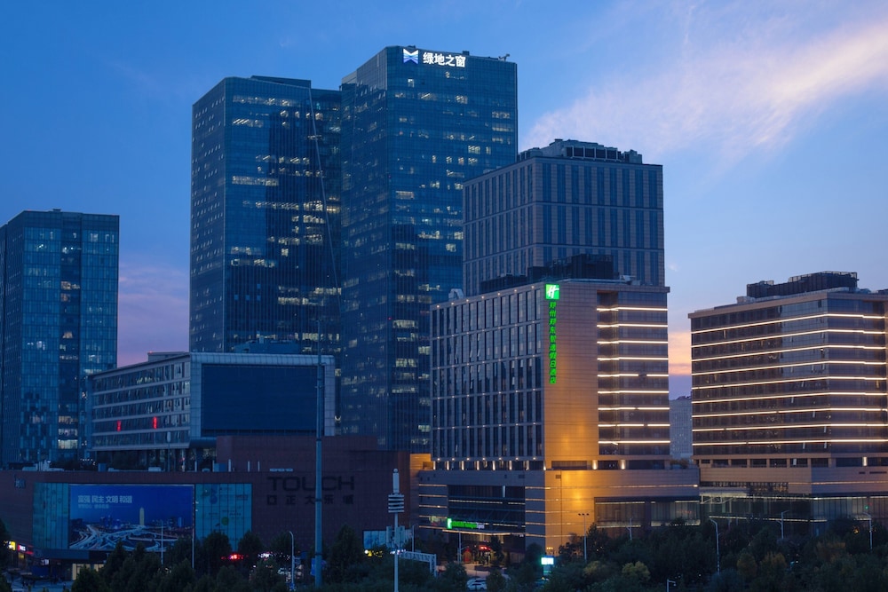 Holiday Inn Express Zhengzhou Zhengdong by IHG — hotel in Zhengzhou