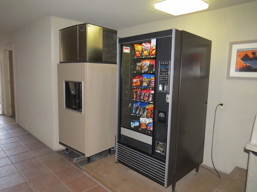 Days Inn by Wyndham Grand Junction - photo 23