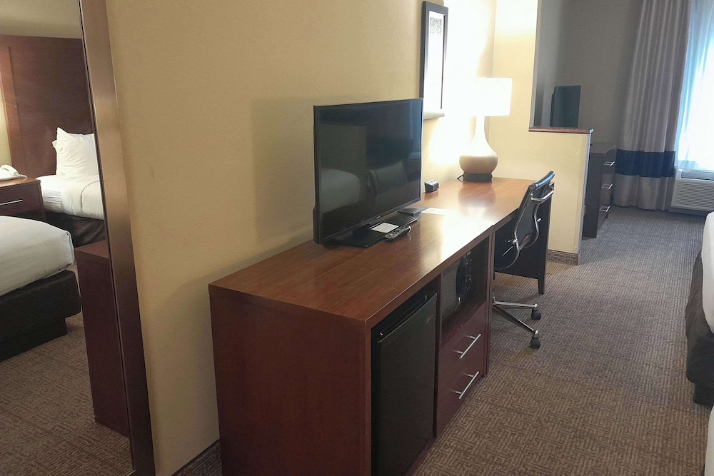 Comfort Inn Duncansville Altoona - photo 18