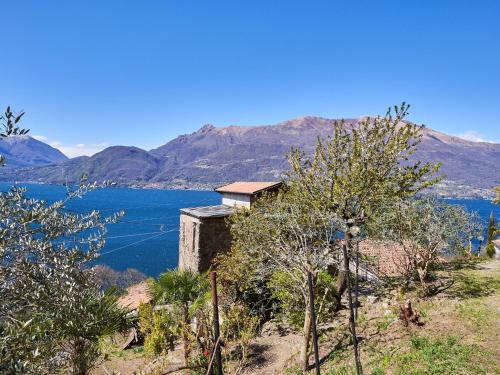 Holiday Home Oro del Lario by Interhome — 4-Star Luxury Hotel in Bellano, Italy