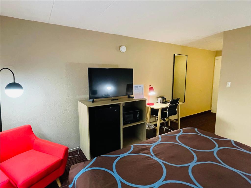 Super 8 by Wyndham Gloucester - photo 13