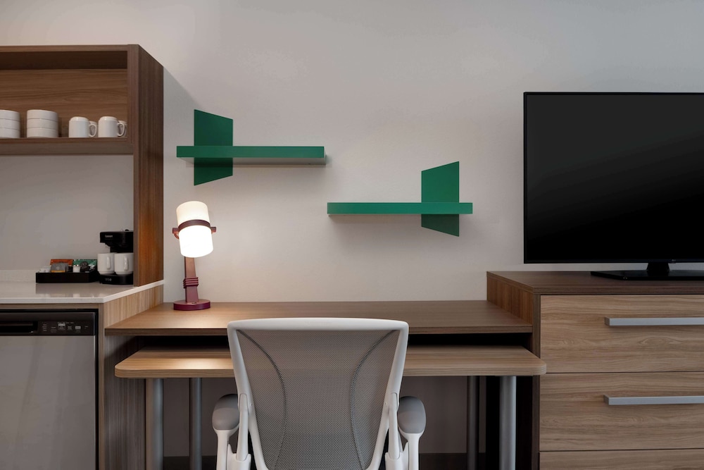 Home2 Suites by Hilton Sheboygan - photo 13