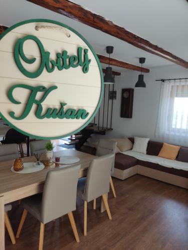 Kuća za odmor Obitelj Kušan — 4-Star Luxury Hotel in Ozalj, Croatia