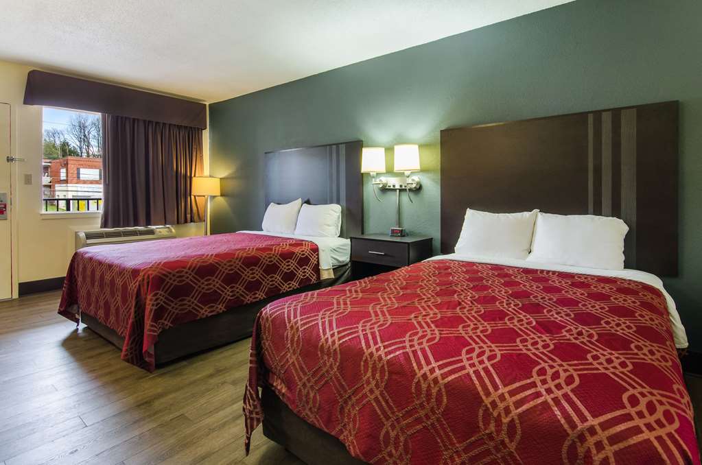 Econo Lodge Near Motor Speedway - photo 24