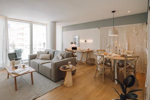 Sabaudia 2 bedrooms and balcony in Alvalade — 4-Star Luxury Hotel in Lisbon, Portugal