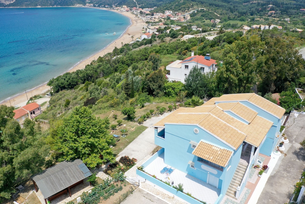 Agios Georgios 2 Beds Sleeps 5 Free Parking — 4-Star Luxury Hotel in Corfu, Greece
