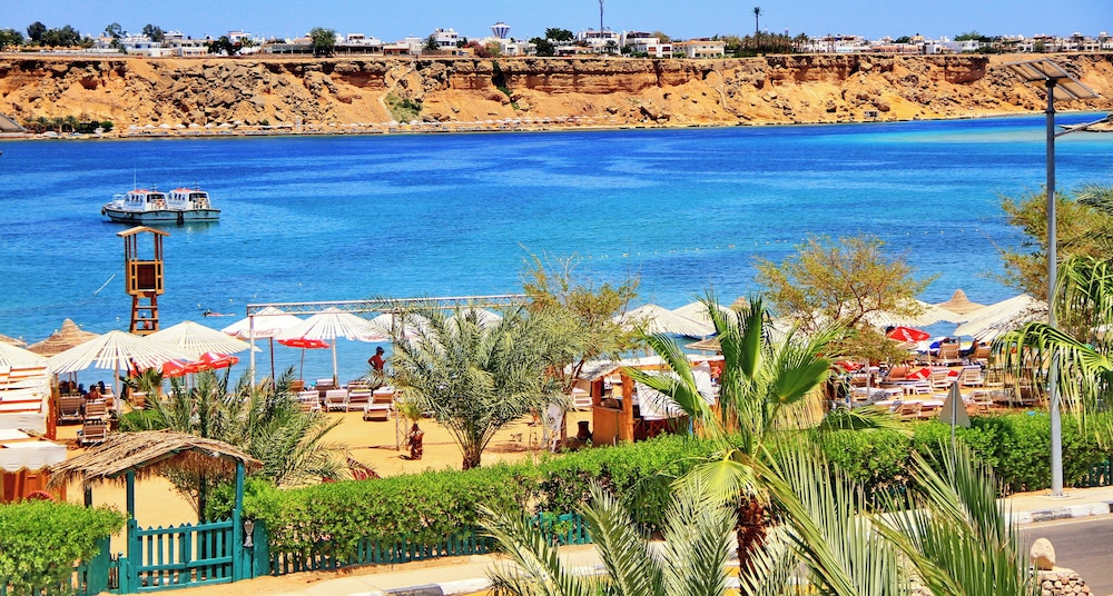 Turquoise Beach Hotel