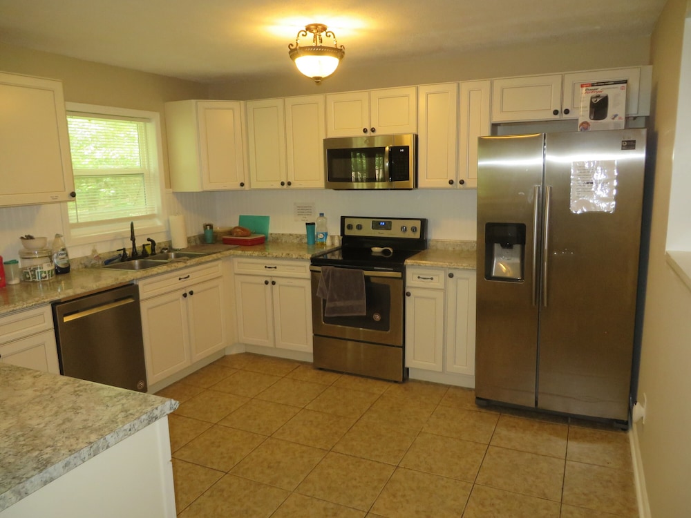 The King Suites - photo 41