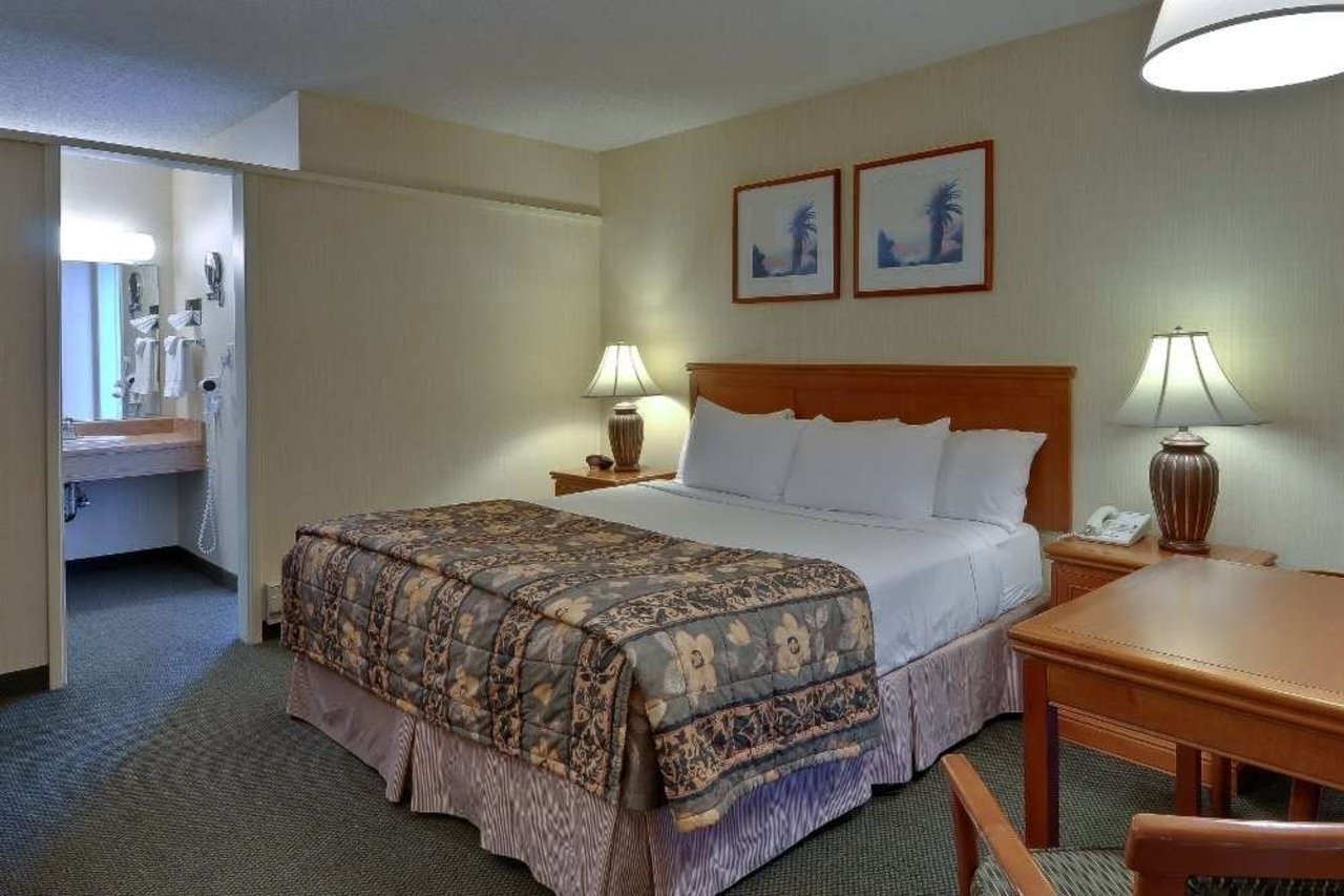 Vagabond Inn Ventura - photo 6