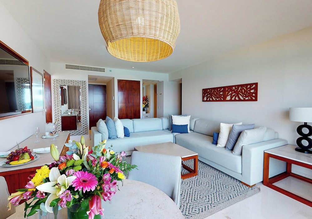 Park Royal Beach Cancun All Inclusive