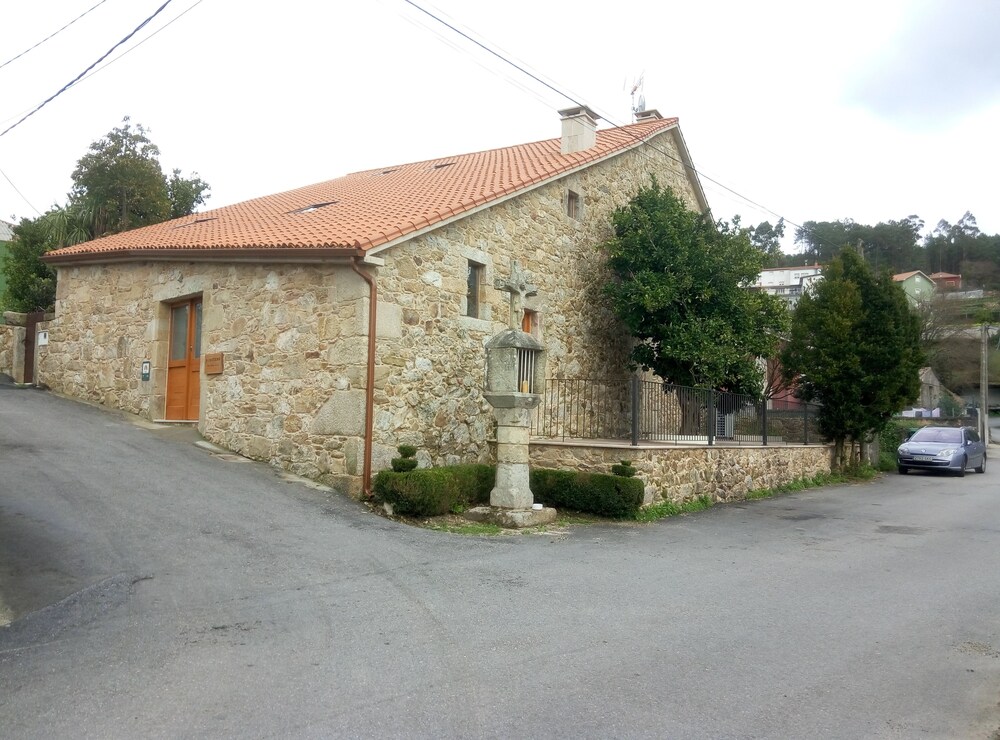 O Cruceiro - carbon neutral hotel in Boiro