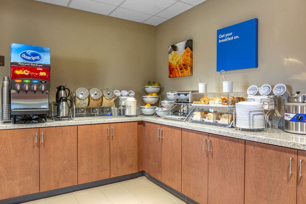 Comfort Inn & Suites Boise Airport - photo 43