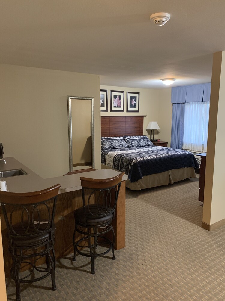 Corporate East Hotel - photo 15