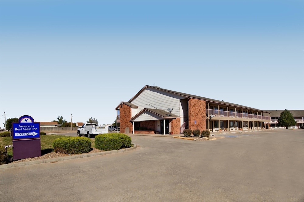 Americas Best Value Inn Garden City - photo 27