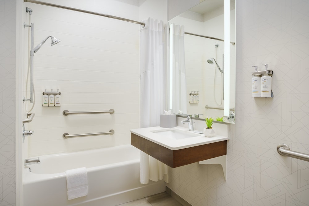 Holiday Inn Express Rochester NE Irondequoit by IHG - photo 35