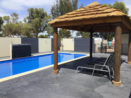 Ceduna Foreshore Caravan Park — hotel near Ceduna Airport