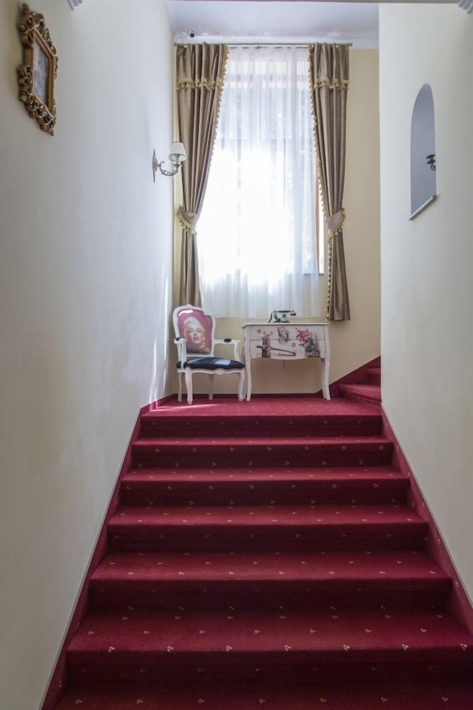 Barock Jimbolia — Jimbolia — photo 2