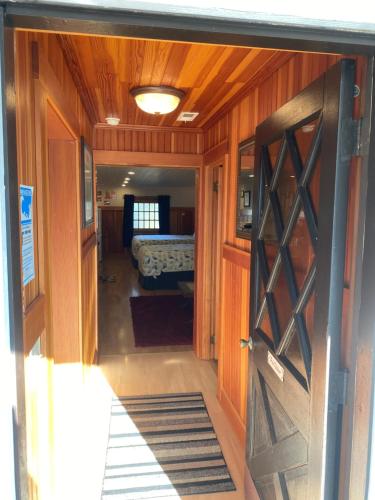 Whistling Winds Motel - photo 44
