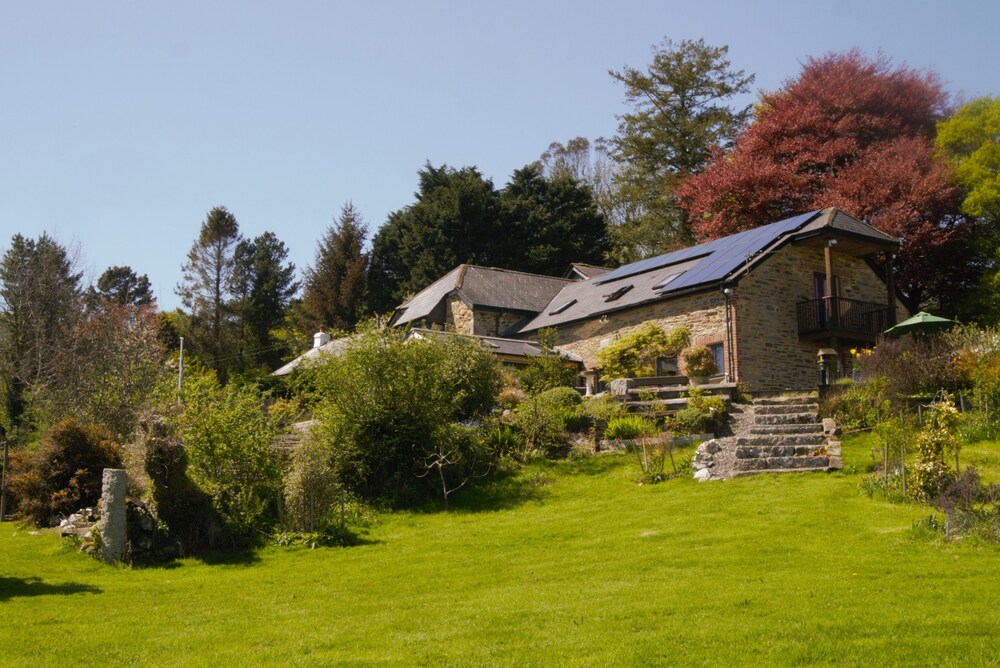 Trussel Barn — 4-Star Luxury Hotel in Liskeard, United Kingdom