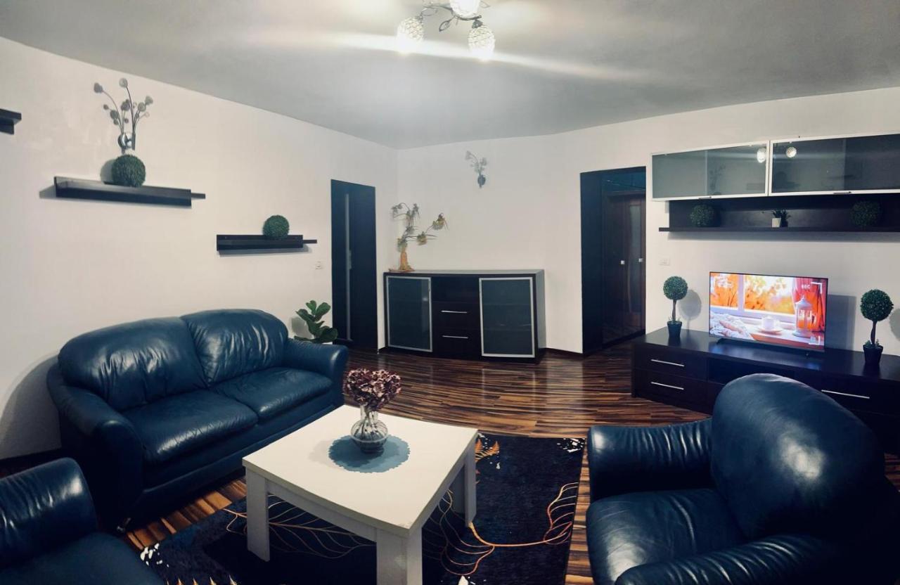 3 Rooms Unirii Square Alba Iulia 75 — Bucharest — photo 5