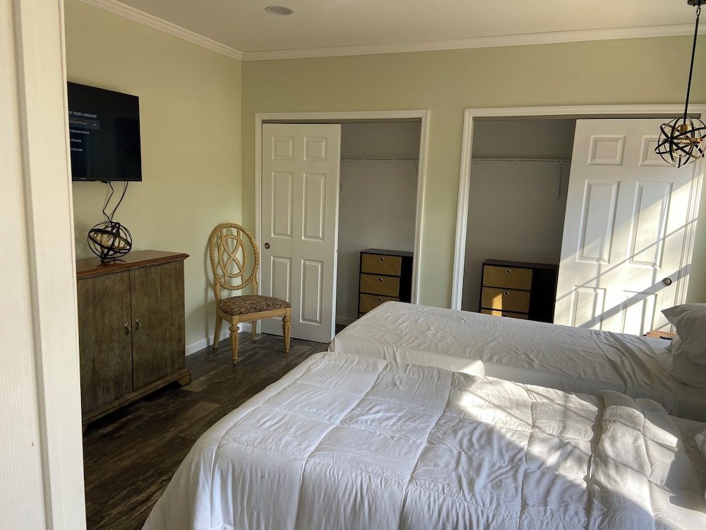 Swan Lake Resort Rentals - photo 52