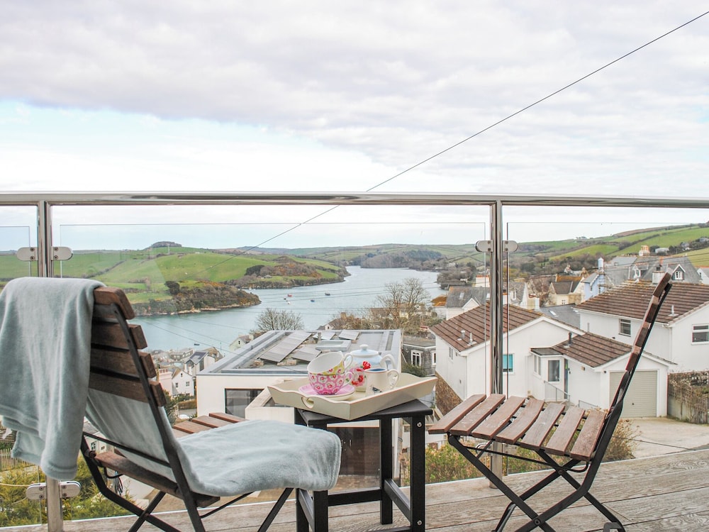 4 Lyndhurst in Salcombe, United Kingdom