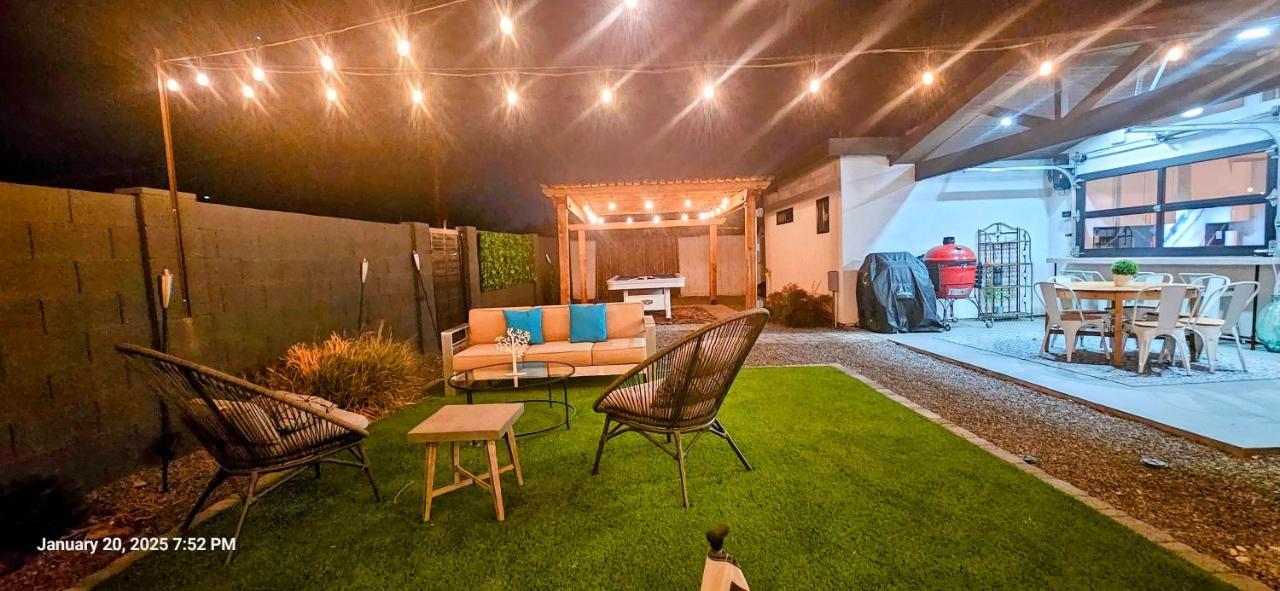 Walk 2 OLD TOWN 4 Bathrooms 5 Bedrooms GOLF putting POOL table 12 min to airport — 4-Star Luxury Hotel in Scottsdale, United States