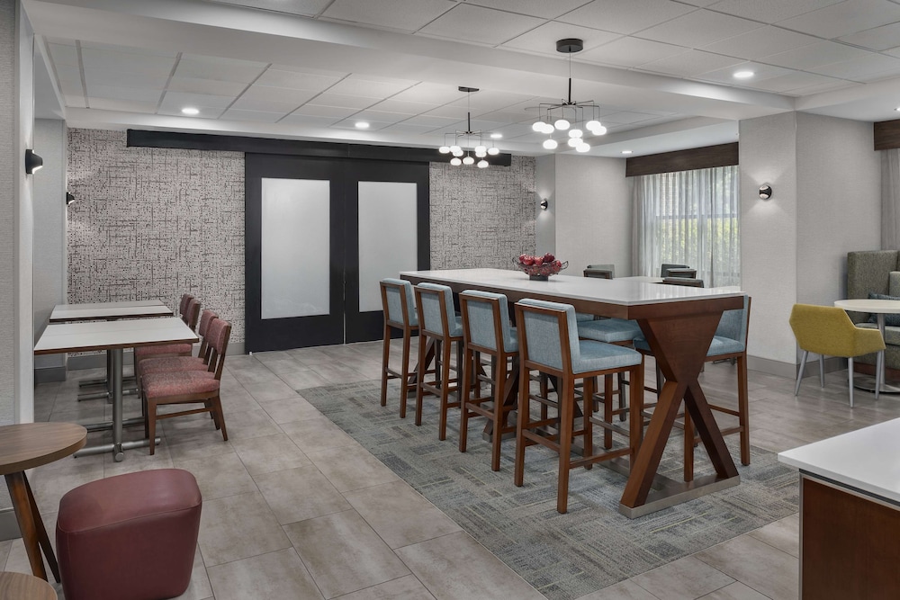 Hampton Inn Birmingham I 65 Lakeshore Drive - photo 23