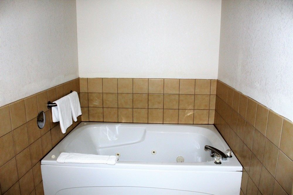 Cumberland Inn & Suites - photo 26