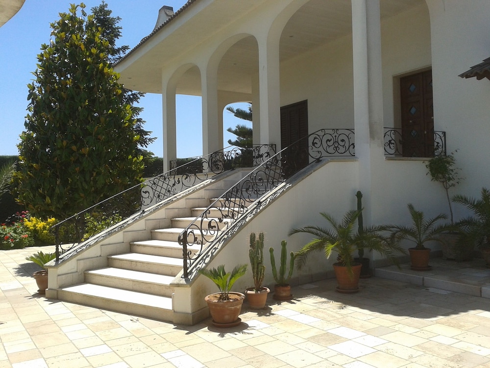 Villa Gloria B And B 5823952 — Veglie
