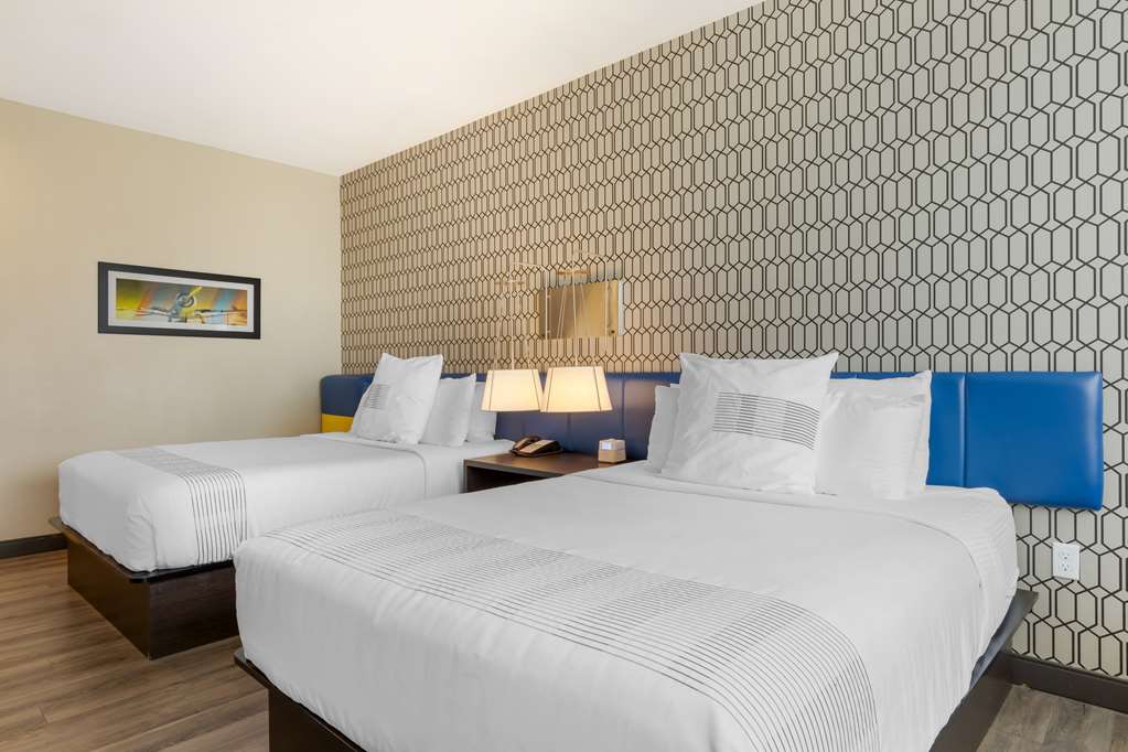 GLō Best Western Dallas South DeSoto - photo 19