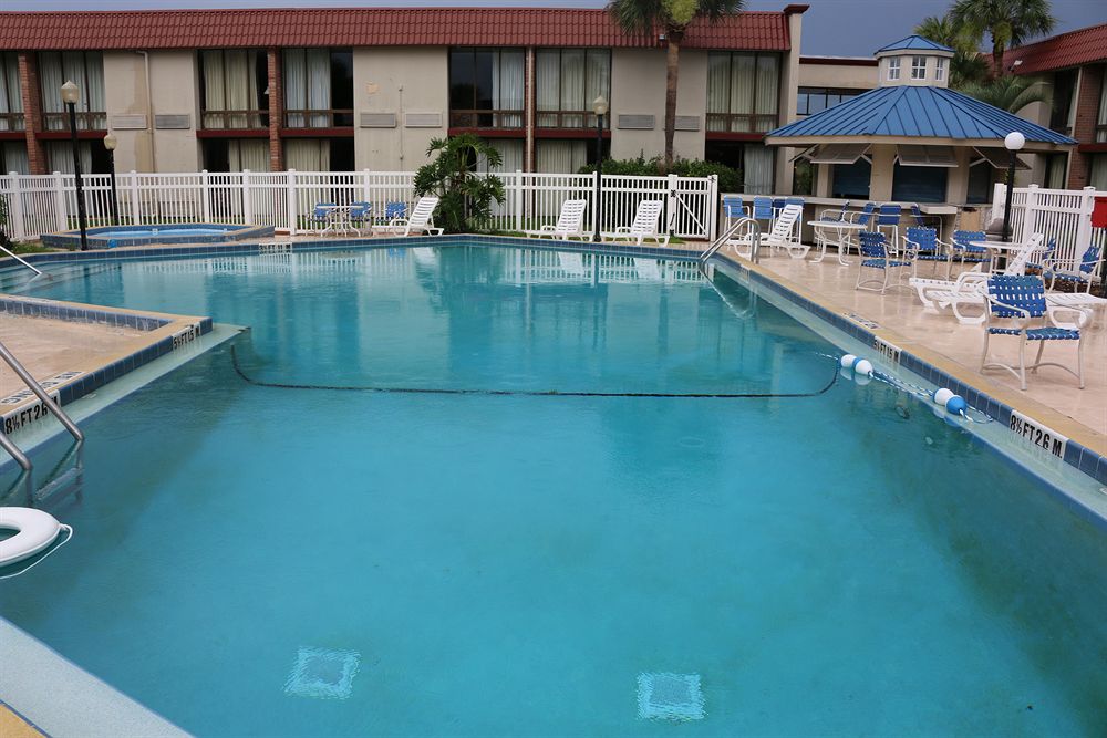 I Drive Grand Resort & Suites - photo 63