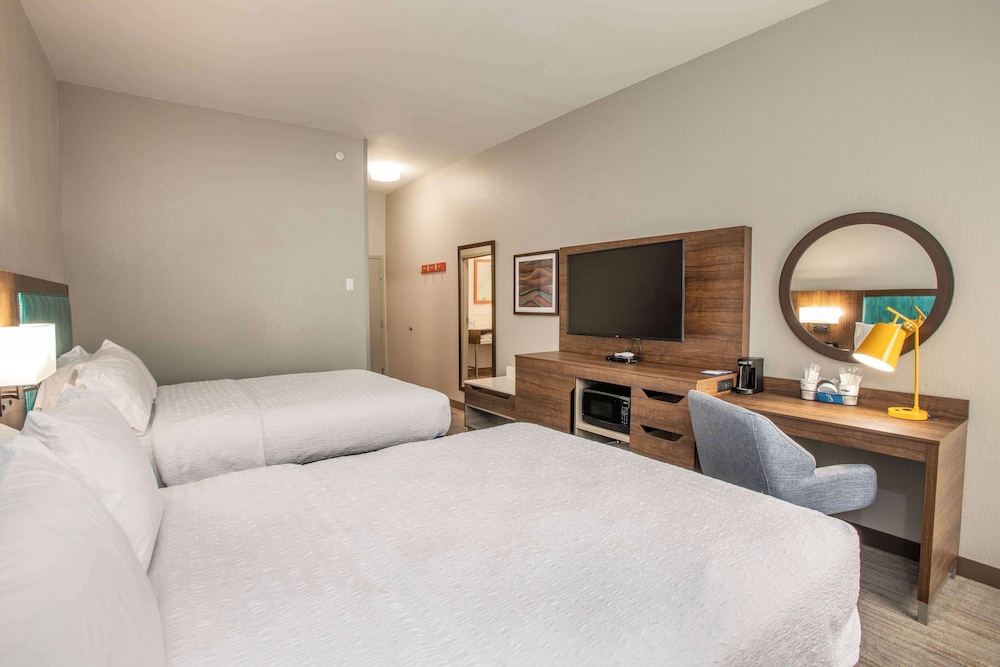 Hampton Inn Dry Ridge - photo 20