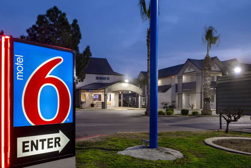 Motel 6 Buttonwillow CA Central - featured photo