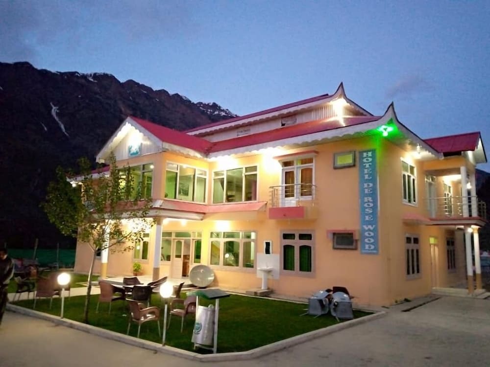 Hotel De Rose Wood Batakundi in Baffa, Pakistan