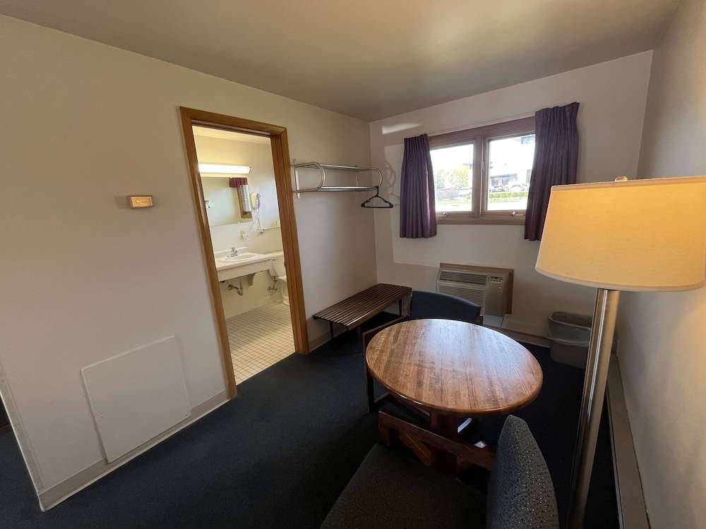 Bay Motel - photo 20