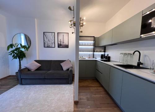 150 mt dal mare FillYourHomeWithLove Apartment — 4-Star Luxury Hotel in Rimini, Italy