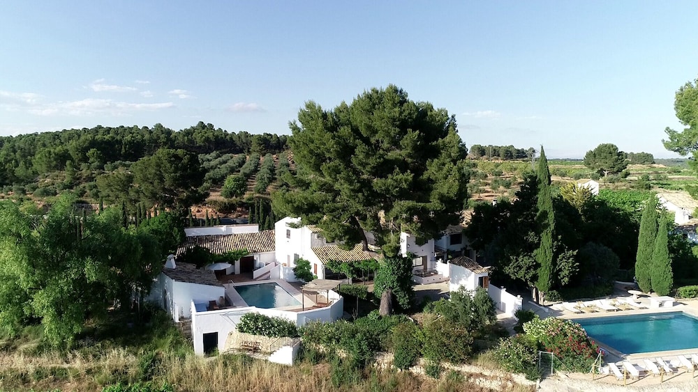 Vilasira Rooms & Wines Adults Only — 4-Star Luxury Hotel in Venta Del Moro, Spain